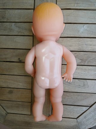 Lote Muñeco Nenuco + Gran Pack de Ropa y Conjuntos