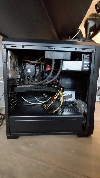 PC Gaming | i7-7700K + GTX 1080 | 16GB RAM |