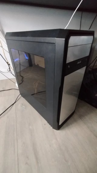 PC Gaming | i7-7700K + GTX 1080 | 16GB RAM |
