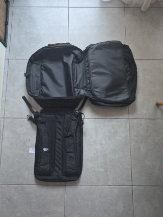 Mochila the north face color crema 50L