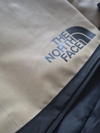 Mochila the north face color crema 50L
