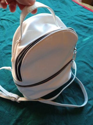 Mini mochila blanca nueva