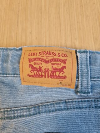 Vaqueros cortos Levis para niño