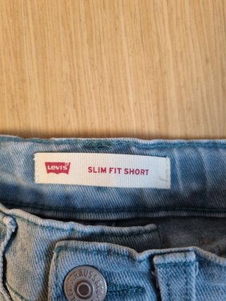 Vaqueros cortos Levis para niño