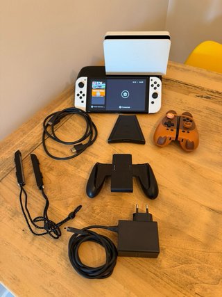 Nintendo Switch Oled + Accesorios