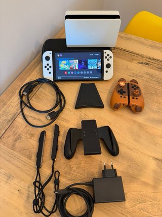 Nintendo Switch Oled + Accesorios