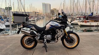 Voge 900 DSX