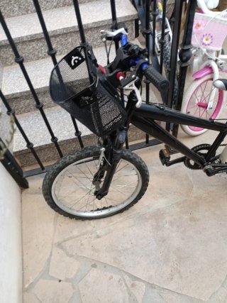 Bicicleta BTC 6 velocidades con cesta llantas de