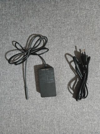 Fuente de alimentación de 65W