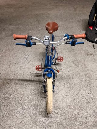 Bicicleta azul niño
