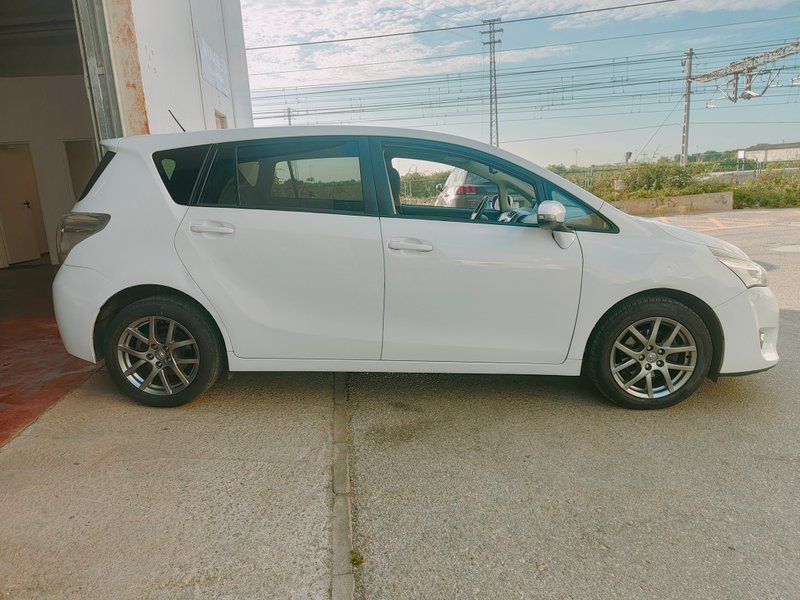 Toyota Corolla Verso 2013, foto 2