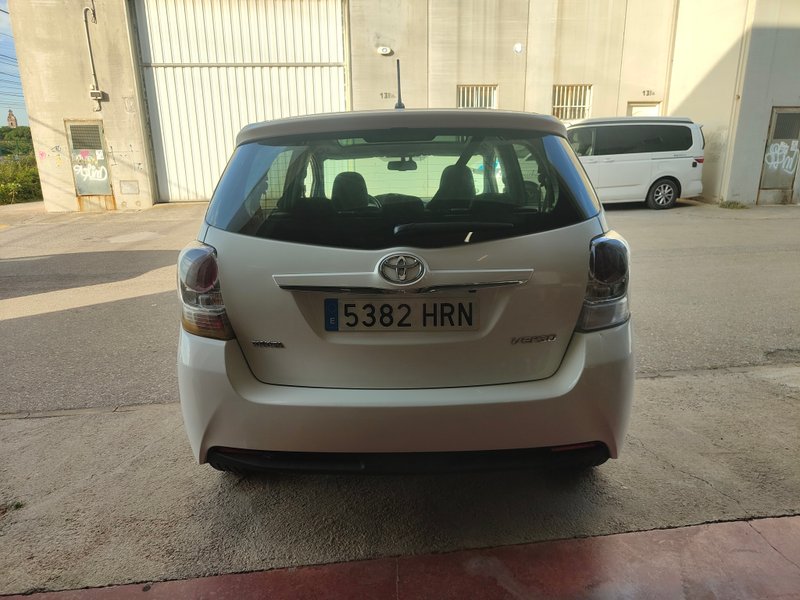 Toyota Corolla Verso 2013, foto 7