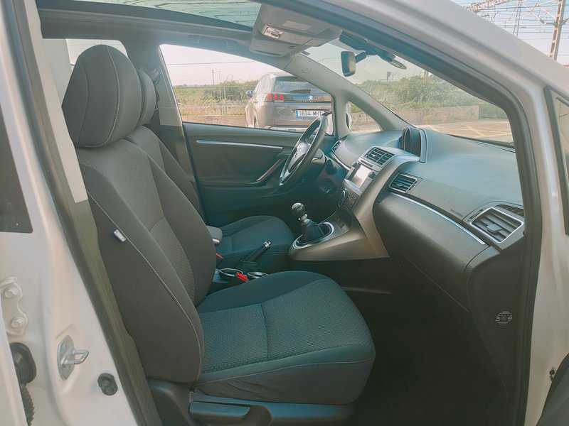 Toyota Corolla Verso 2013, foto 11