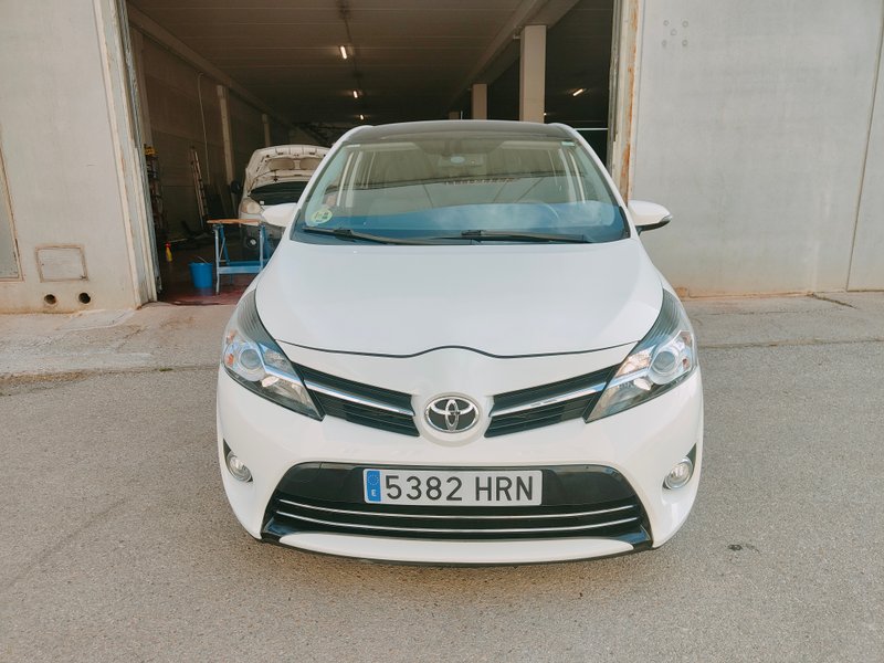 Toyota Corolla Verso 2013, foto 4