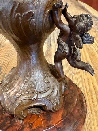 Jarrón Modernista Bronce Figuras