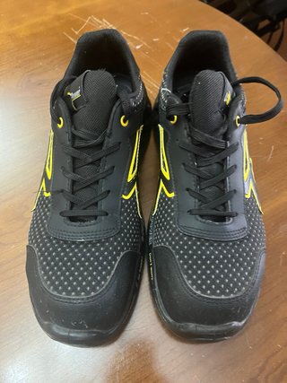 Zapatos de seguridad .