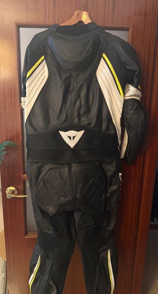 Mono dainese avro 2 piezas