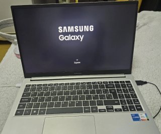 Samsung Galaxy Book 15.6 Plata