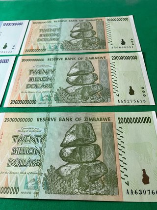 L#668 SEIS BILLETES DE ZIMBABWE 2008