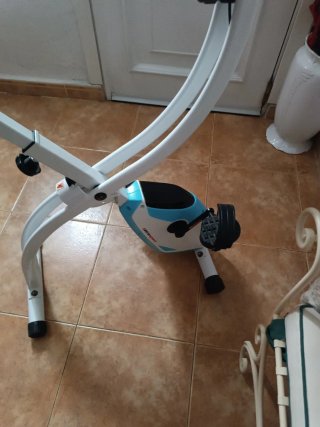 Bicicleta estática plegable