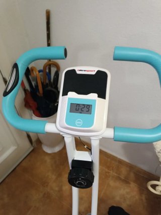 Bicicleta estática plegable