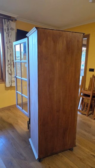 NEGOCIABLE VITRINA MADERA