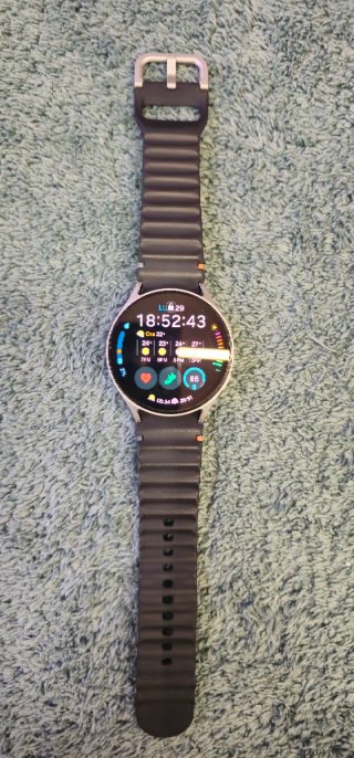 Samsung Galaxy Watch 7 + spigen