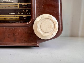 Radio de Válvulas Cossor