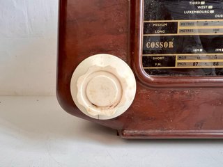 Radio de Válvulas Cossor