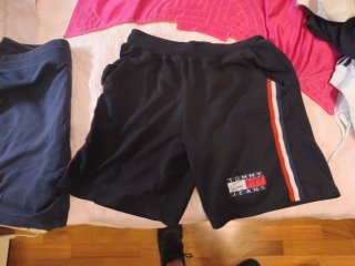 Pantalón corto negro de Tommy