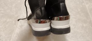 Deportivas tipo botines negros mujer plataforma.