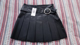Falda piel
