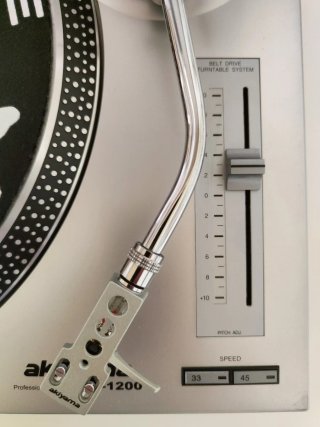 Tocadiscos Akiyama DJ-1200 Profesional