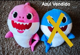 Peluches Musicales : Baby Shark y  Nemo.