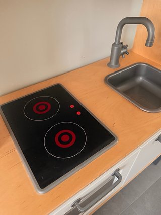 Cocinita de juguete.