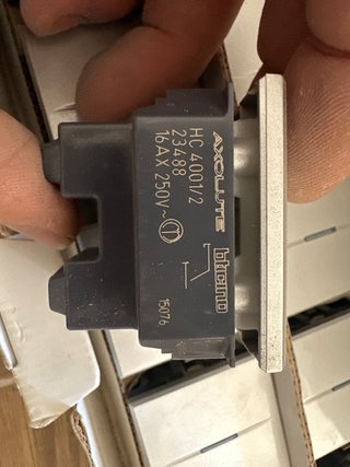 INTERRUPTOR BTICINO AXOLUTE