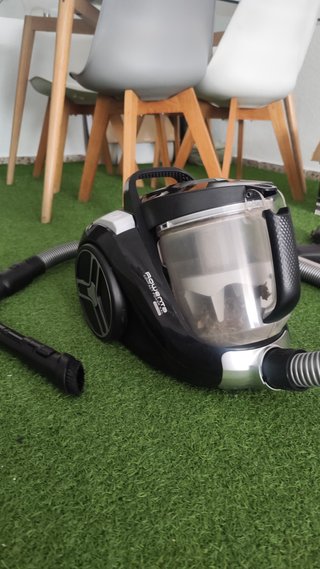 Aspiradora Rowenta Compact Power XXL