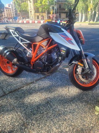 KTM 1290 Super Duke R Naked