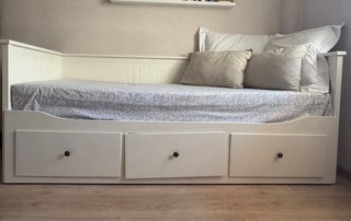 CAMA DIVAN EXTENSIBLE  DE IKEA MUY BUEN ESTADO