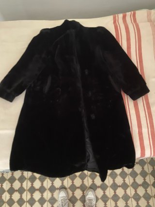 Abrigo de astracán negro