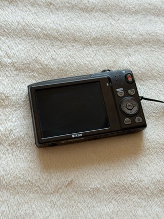 Nikon Coolpix S3100 Camara Digital Negra con caja