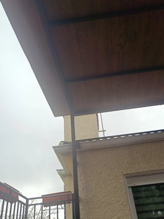 Montaje de panel sanwich