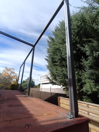 Montaje de panel sanwich