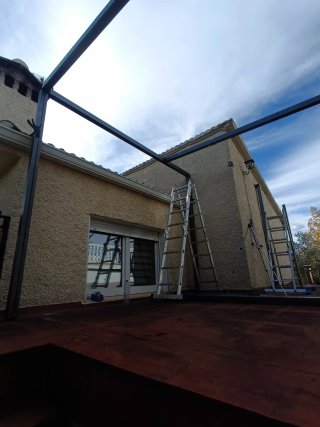 Montaje de panel sanwich