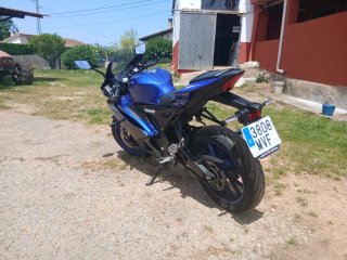 Se vende moto