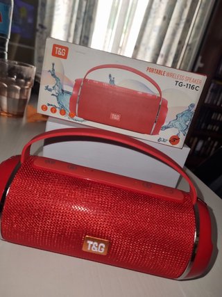 Altavoz Portátil T&G Rojo
