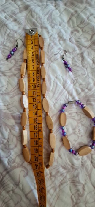 Conjunto de collar pulsera y pendientes Artesanía