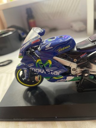 Maqueta de Honda RC211V de MotoGP