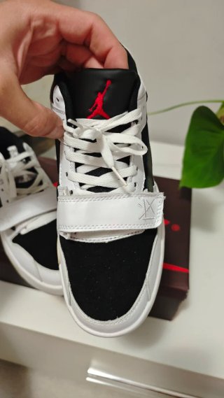 Nike Jumpman Travis Scott