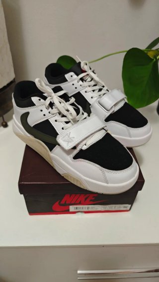 Nike Jumpman Travis Scott